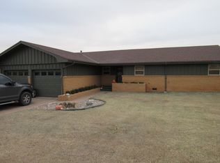 830 Apache Dr, Alva, OK 73717