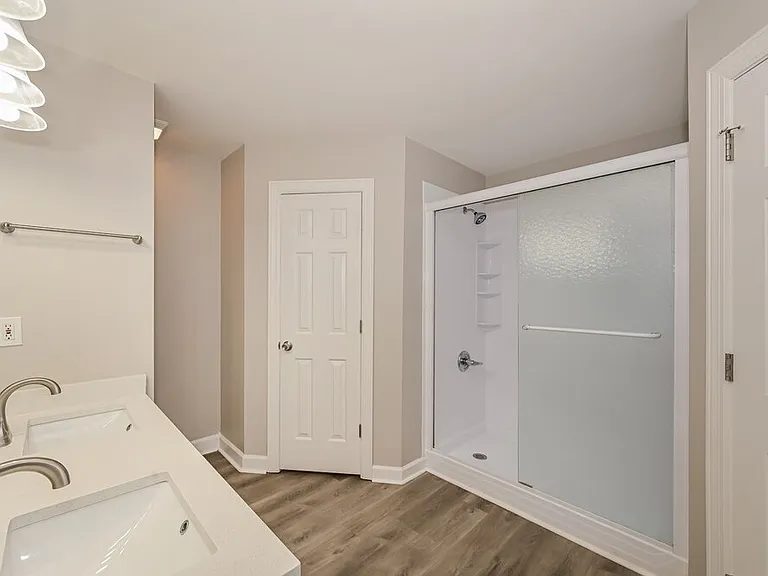 407 Cindi Ct — Photo 11
