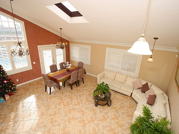 3rd image of 978 Paseo Del Paso