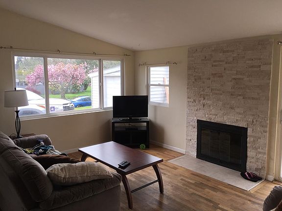 2nd image of 7805 Oakridge Dr SW