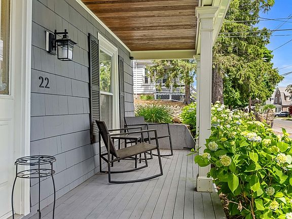 5th image of 22 Beach Ave