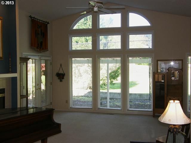 1st image of 15910 SE 35th St