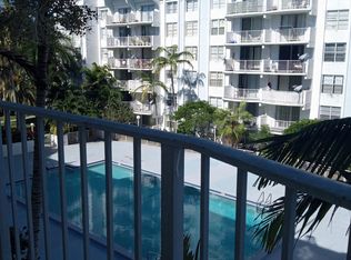 492 NW 165 Street Rd #C-412, Miami, FL 33169