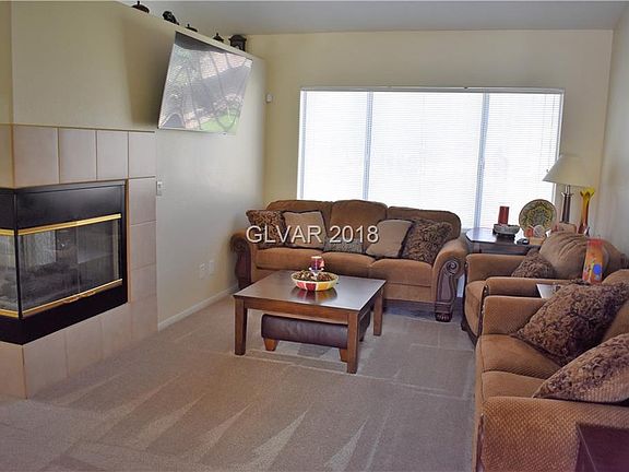 3rd image of 309 Vista Glen St