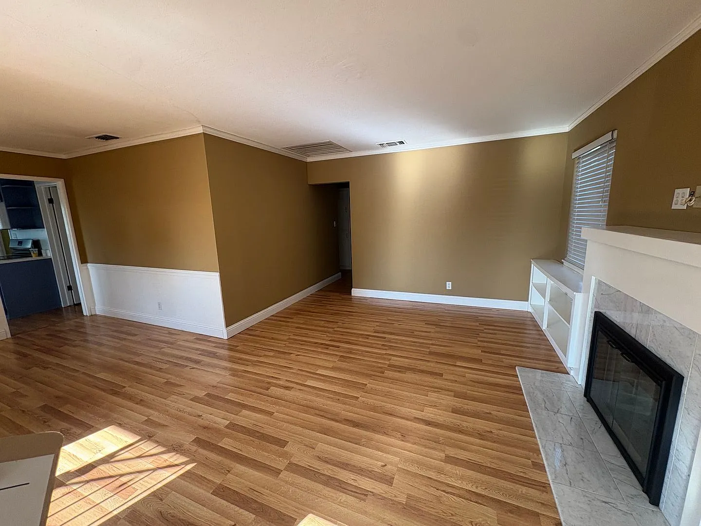 Vibrant 3 bed/1bath home in Tahoe Park — Photo 4