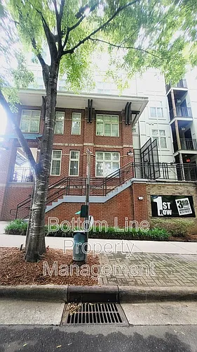 1101 W 1st St Photo 1
