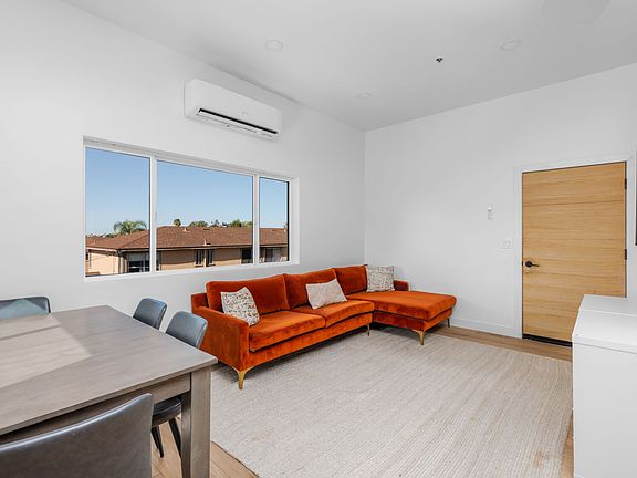 3rd image of 2110 Drescher St #1
