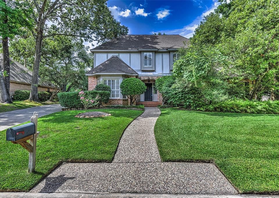 1st image of 3743 Wildwood Ridge Dr