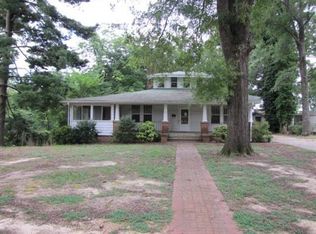 106 N Holland St, Clinton, SC 29325