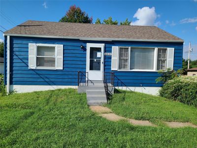 8227 Zoe Dr, Saint Louis, MO, 63134
