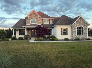 4582 Sunny Creek Ln, Sylvania, OH 43560