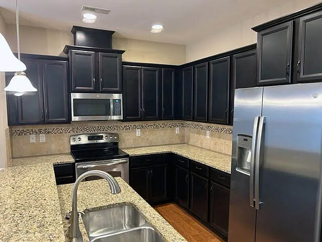 738 Keystone Park Dr — Photo 29