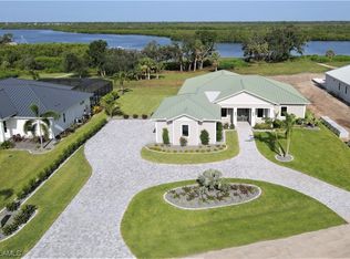 2033 Treasure Ln, Punta Gorda, FL 33982