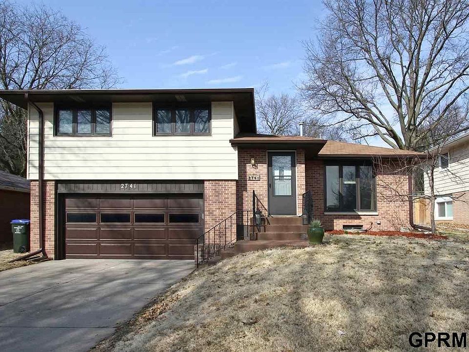 1st image of 2741 S 39th St
