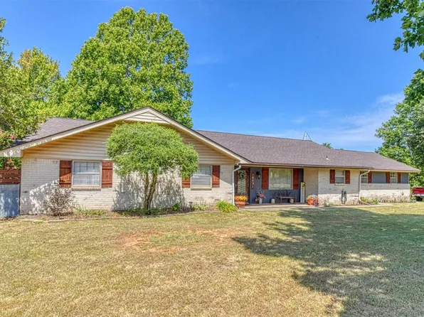 10431 Schwartz Dr, Oklahoma City, OK 73165