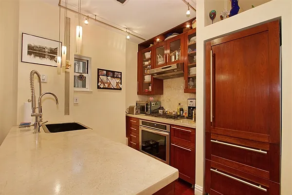 Sold by Citi Habitats | media 2