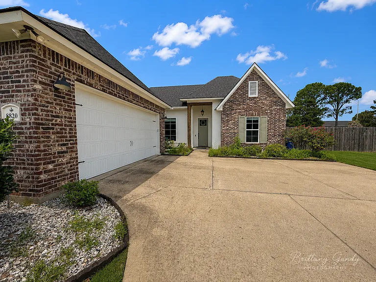 8820 Beau Chene Dr — Photo 6