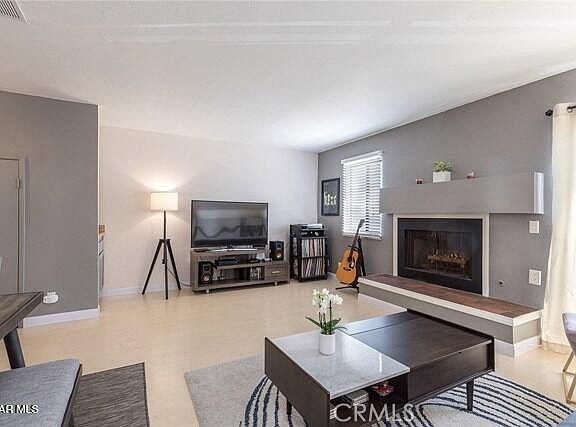4th image of 21040 Parthenia St APT 29