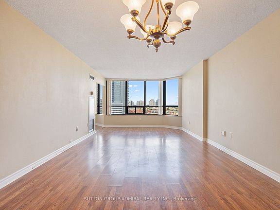 5th image of 7420 Bathurst St #1012