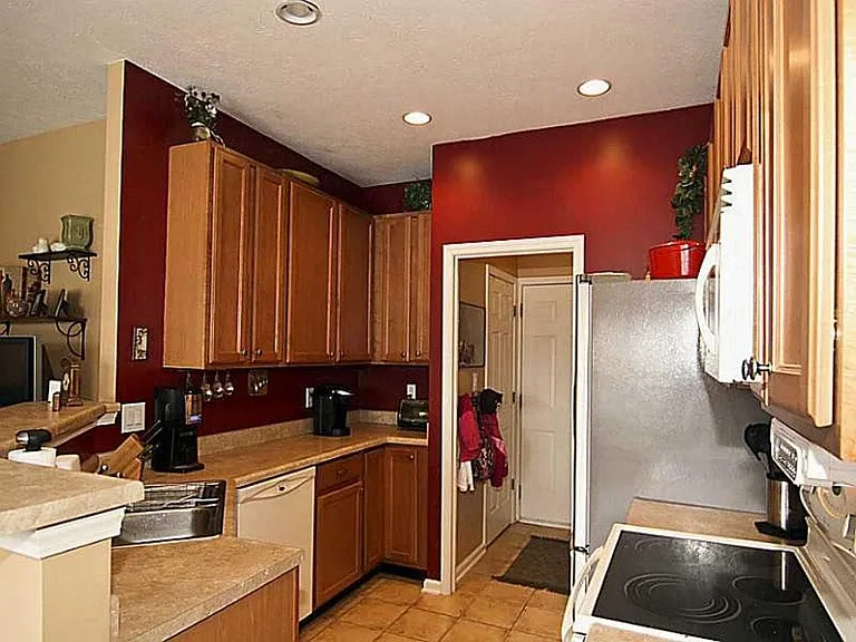 10936 Lemongrass Dr — Photo 6