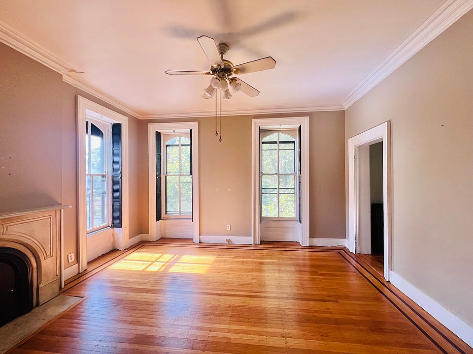 1st image of 222 Montgomery St Floor 3