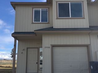 2466 NW 8th St, Redmond, OR 97756