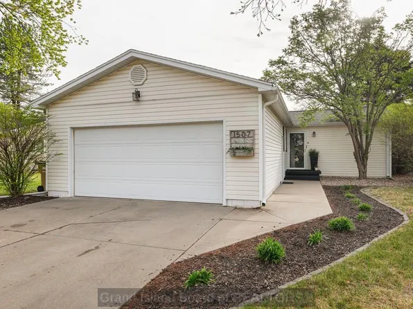 1507 Windsor Rd, Grand Island, NE 68801