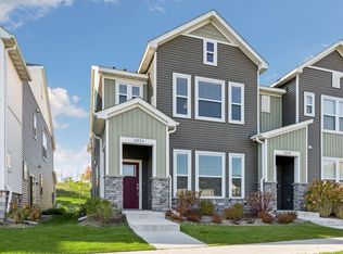 14524 Twin Lakes Cir, Burnsville, MN 55306