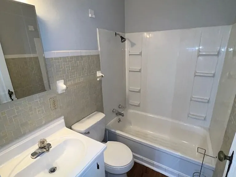 900 Hercules Ave — Photo 10