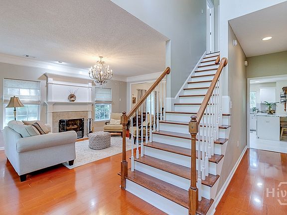5th image of 439 Laurenburg Drive