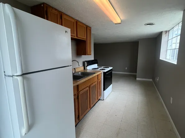 2119 Daviess St #B, Owensboro, KY 42303