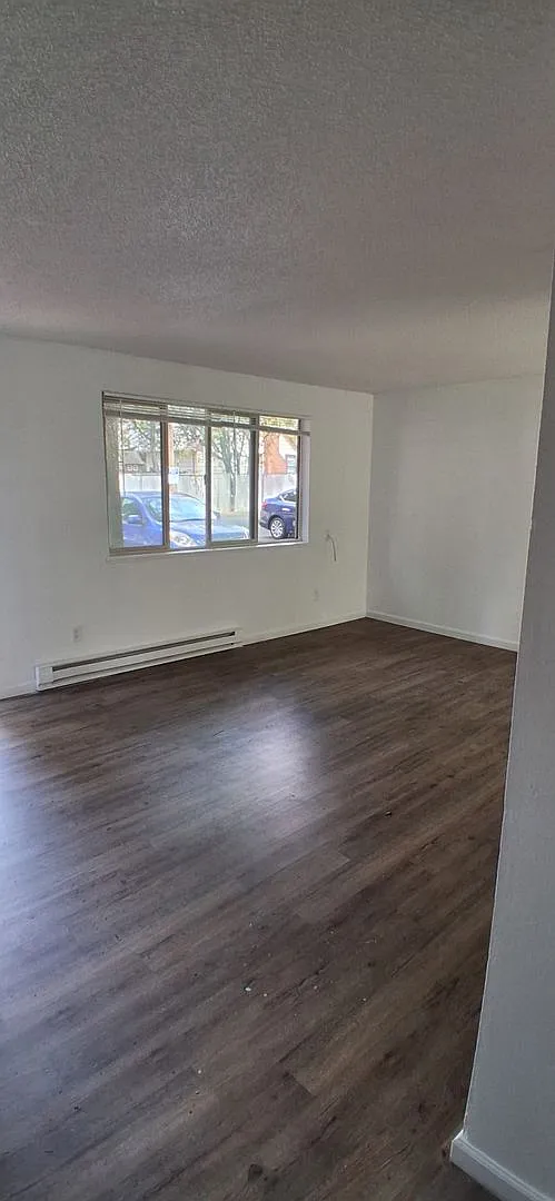 Zion Court 18 plex — Photo 2
