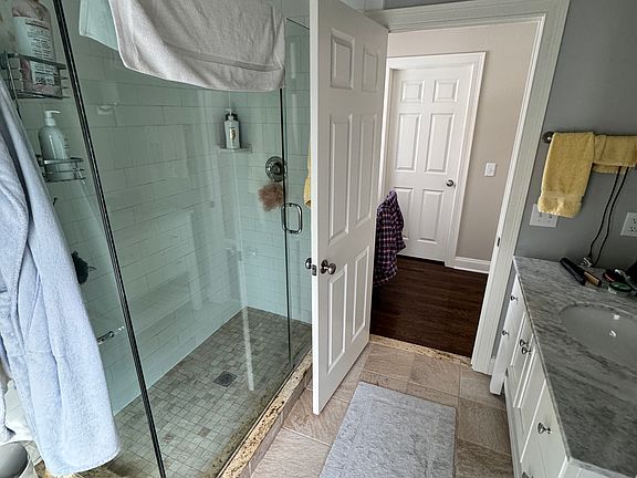 5th image of 59 Lakeview Ave
