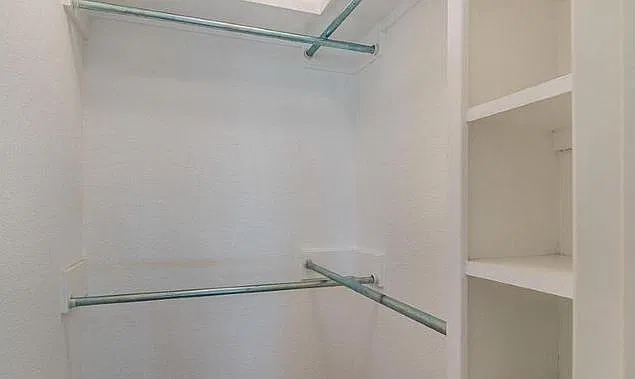 3 bed, 1170 sqft, $1,600 — Photo 2