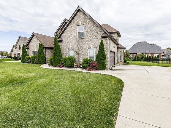 4th image of 2417 Dewington Dr