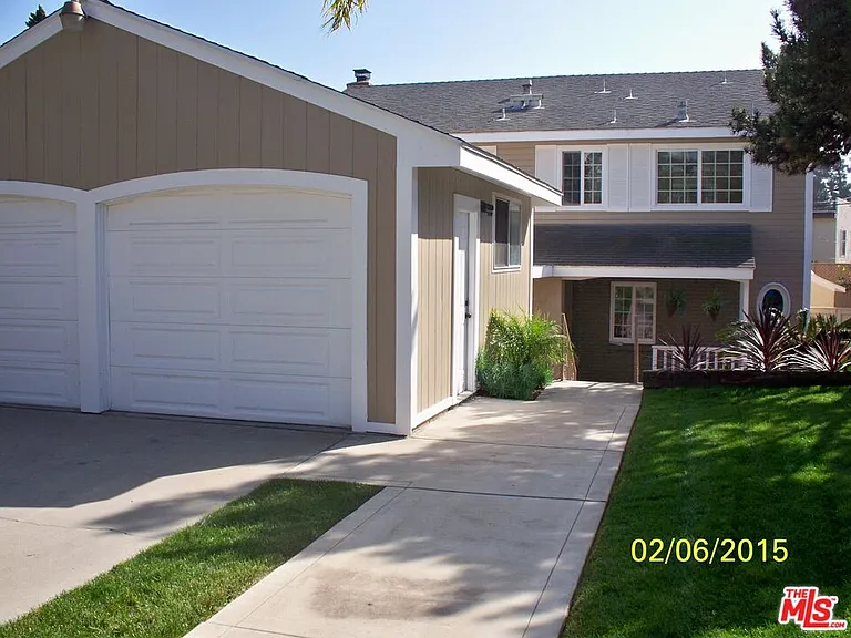 7830 W 83rd St — Photo 55