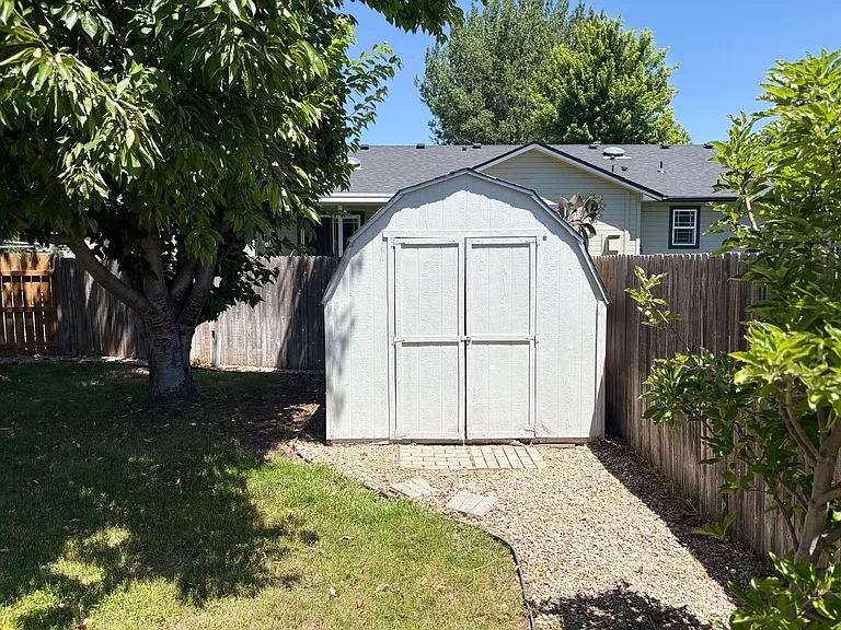 300 W Spicewood Dr — Photo 39