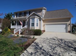 2106 Echo Glen Ln, Apex, NC 27523