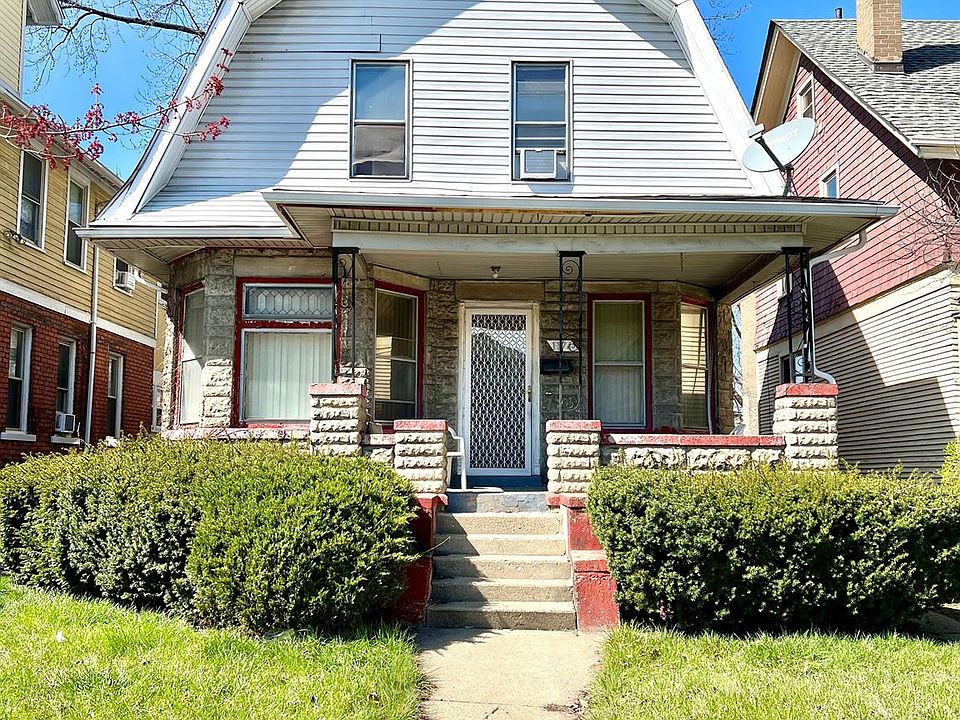 1st image of 1174 Seward St