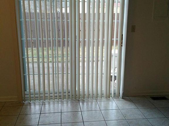 5th image of 2159 Lake Glen Ct #1