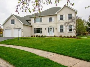 5063 Green Pine Ct, Sylvania, OH 43560