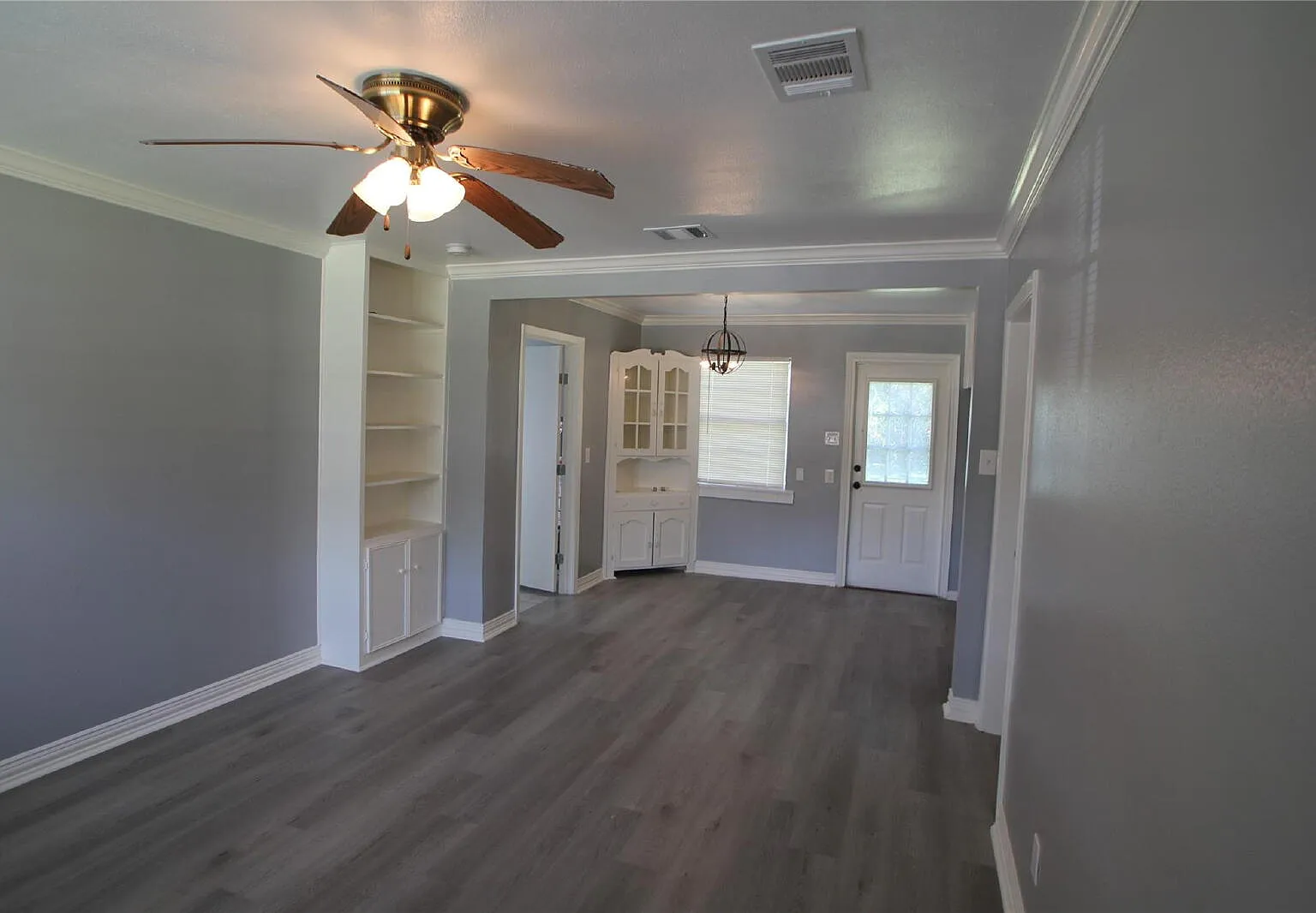 3 bed, 1.0 bath, 963 sqft, $1,550 — Photo 3