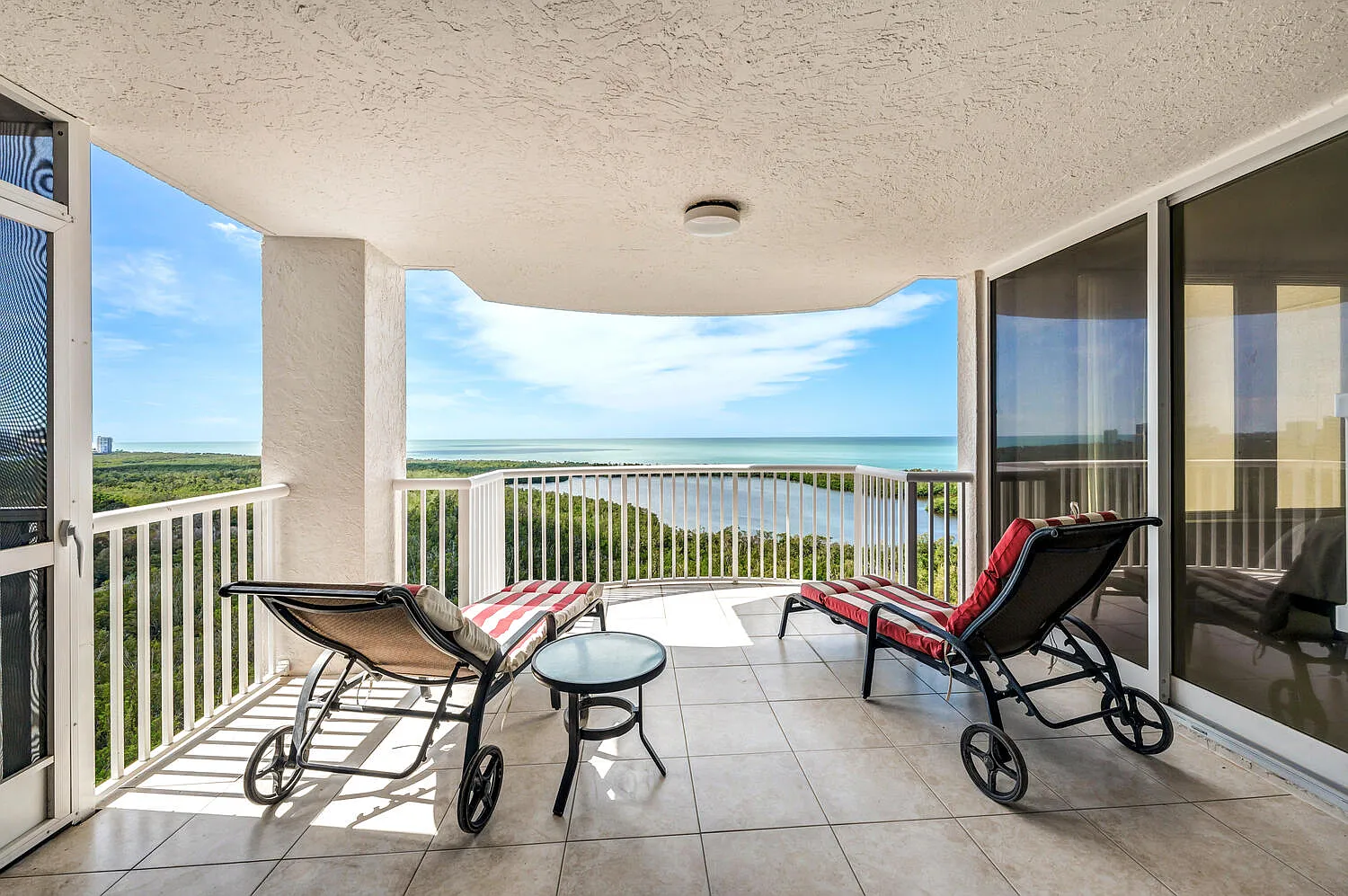 3 bed, 1900 sqft, $20,000 — Photo 1