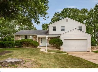 5 Downing St, Cherry Hill, NJ 08003