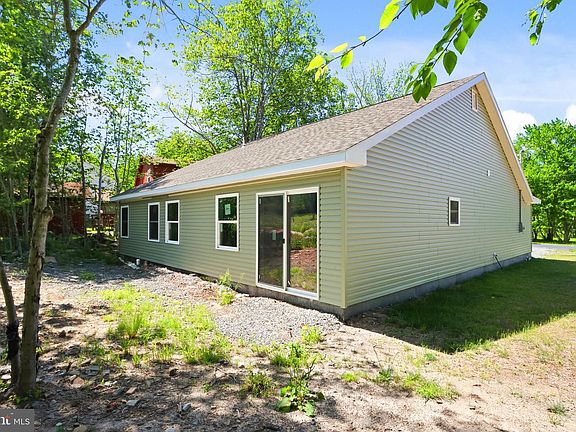 3rd image of 3111 Briarwood Dr