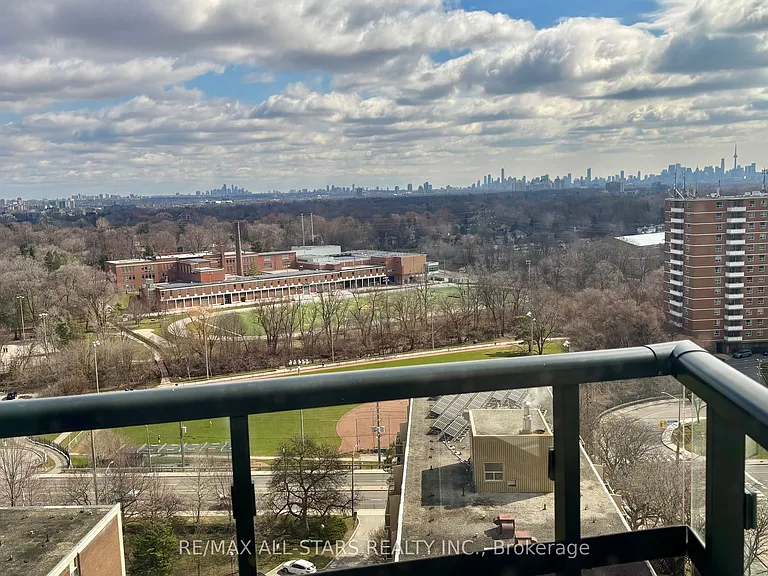 60 Central Park Dr #1502 — Photo 16