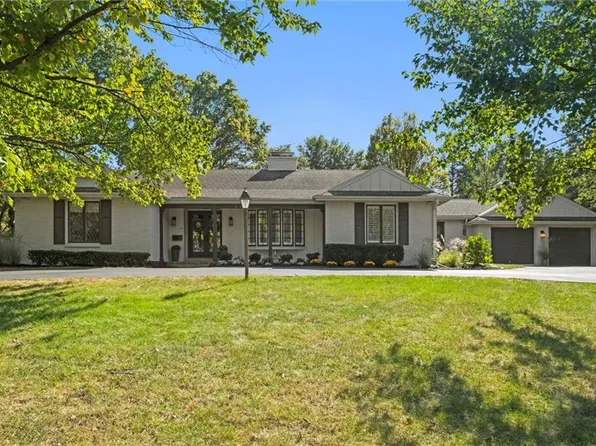 2101 W 70th St, Prairie Village, KS 66208