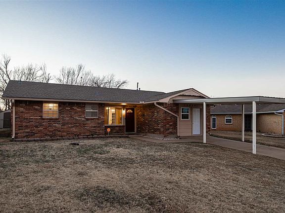 2nd image of 2414 NW Norman Cir