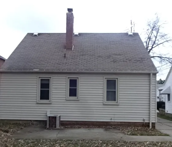 7411 Woodhaven Ave photo 1