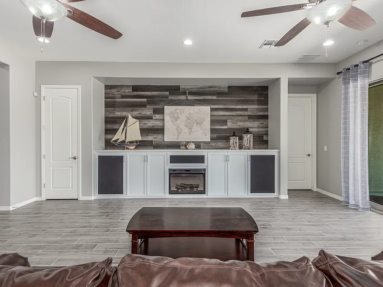 1342 E Milada Dr — Photo 20